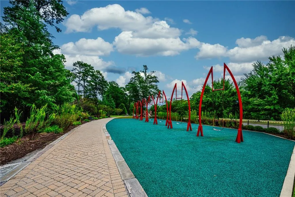 232 Le Gran Bend, Sandy Springs, Georgia 30328, 2 Bedrooms Bedrooms, ,2 BathroomsBathrooms,Residential,Sold,232 Le Gran Bend,6937552