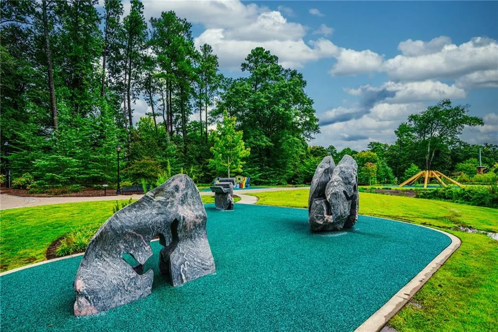 232 Le Gran Bend, Sandy Springs, Georgia 30328, 2 Bedrooms Bedrooms, ,2 BathroomsBathrooms,Residential,Sold,232 Le Gran Bend,6937552