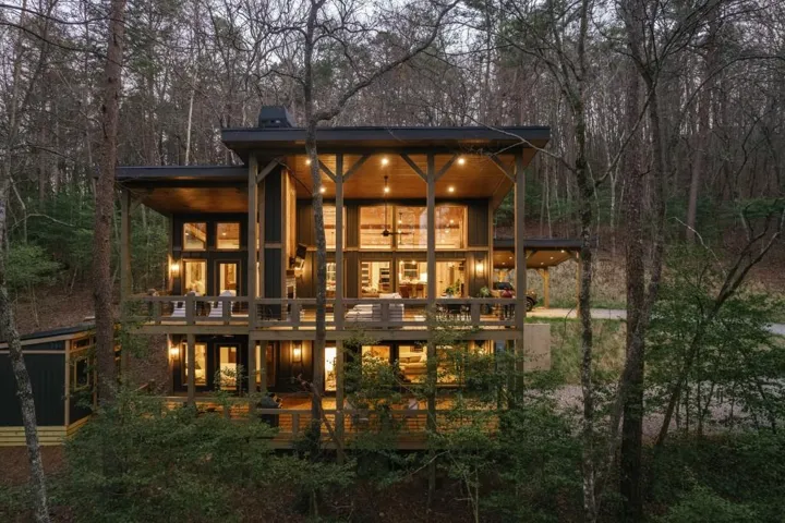 171 Huckleberry Lane, Mineral Bluff, Georgia 30559
