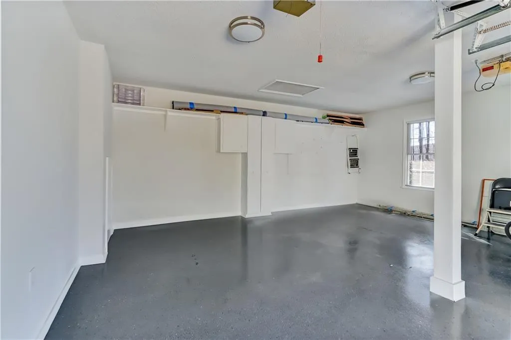 108 Dunwoody Springs Drive, Atlanta, Georgia 30328, 3 Bedrooms Bedrooms, ,3 BathroomsBathrooms,Residential,Sold,108 Dunwoody Springs Drive,6989134