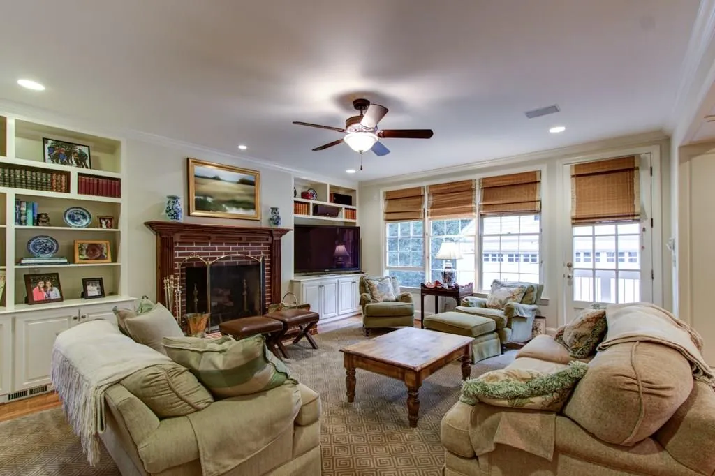2870 Arden Road Nw, Atlanta, Georgia 30327, 4 Bedrooms Bedrooms, ,4 BathroomsBathrooms,Residential,Sold,2870 Arden Road Nw,5683666