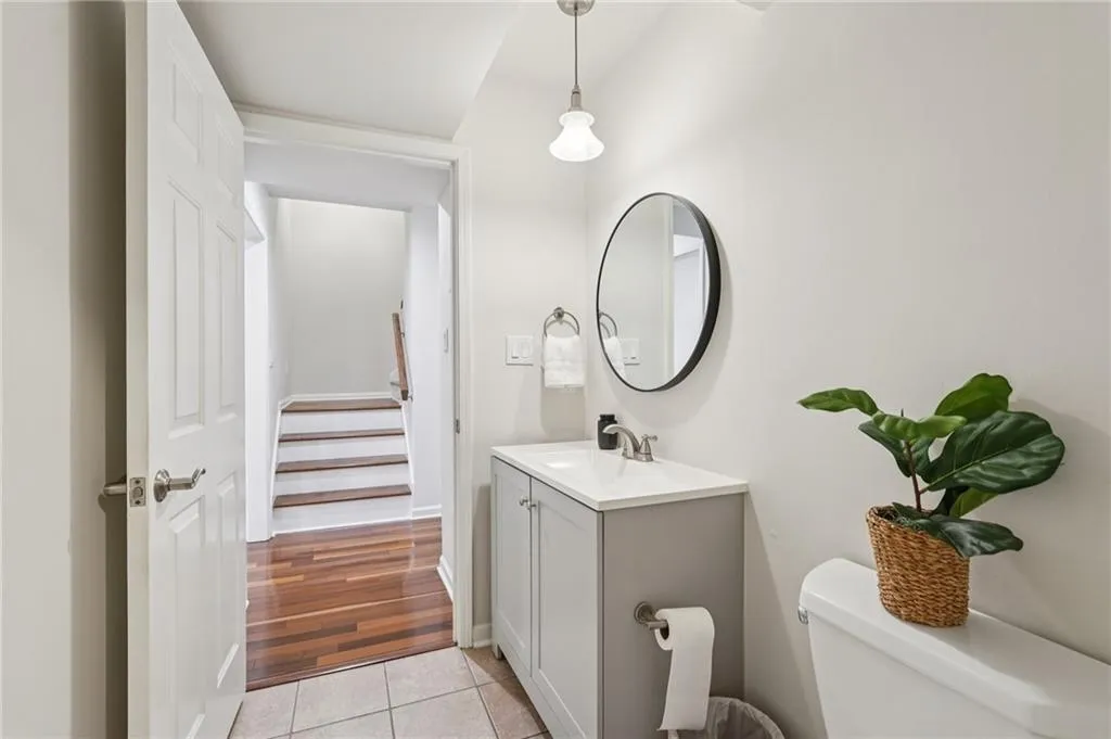 266 The South Chace, Sandy Springs, Georgia 30328, 3 Bedrooms Bedrooms, ,2 BathroomsBathrooms,Residential,For Sale,266 The South Chace,7727053