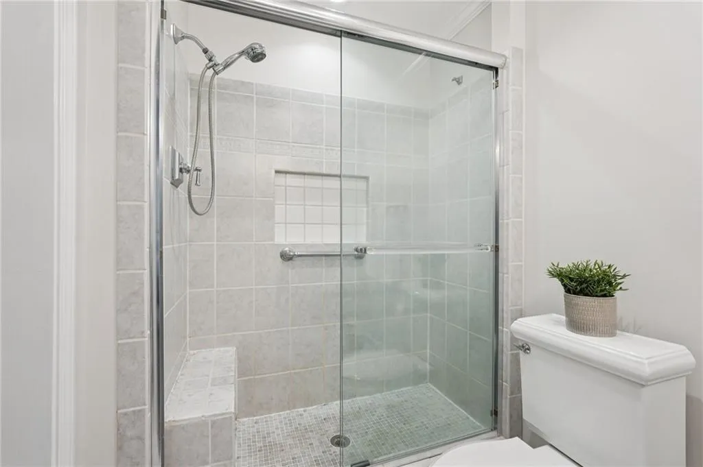 266 The South Chace, Sandy Springs, Georgia 30328, 3 Bedrooms Bedrooms, ,2 BathroomsBathrooms,Residential,For Sale,266 The South Chace,7727053