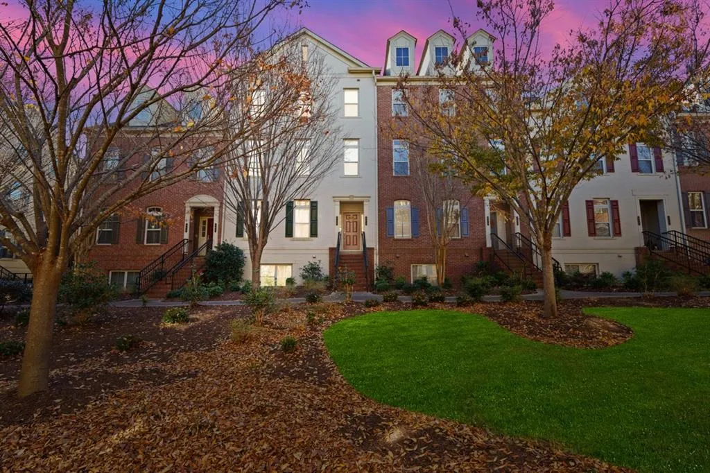 871 Perennial Drive, Sandy Springs, Georgia 30328, 3 Bedrooms Bedrooms, ,2 BathroomsBathrooms,Residential,Sold,871 Perennial Drive,6977058