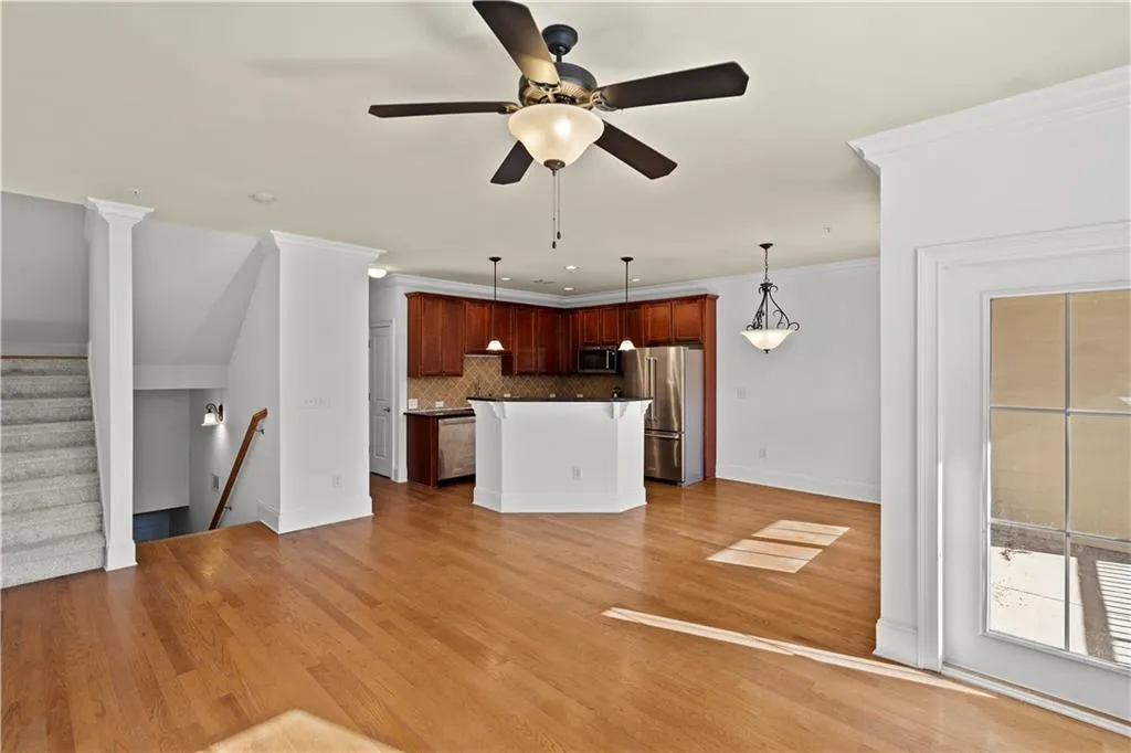 871 Perennial Drive, Sandy Springs, Georgia 30328, 3 Bedrooms Bedrooms, ,2 BathroomsBathrooms,Residential,Sold,871 Perennial Drive,6977058