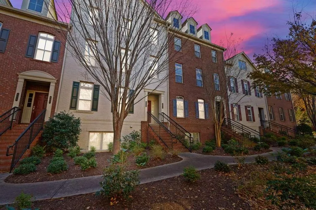 871 Perennial Drive, Sandy Springs, Georgia 30328, 3 Bedrooms Bedrooms, ,2 BathroomsBathrooms,Residential,Sold,871 Perennial Drive,6977058