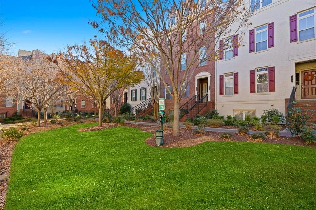 871 Perennial Drive, Sandy Springs, Georgia 30328, 3 Bedrooms Bedrooms, ,2 BathroomsBathrooms,Residential,Sold,871 Perennial Drive,6977058