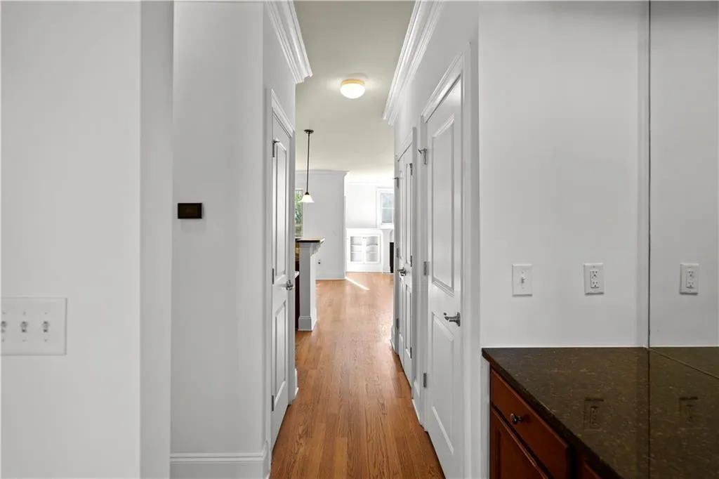 871 Perennial Drive, Sandy Springs, Georgia 30328, 3 Bedrooms Bedrooms, ,2 BathroomsBathrooms,Residential,Sold,871 Perennial Drive,6977058