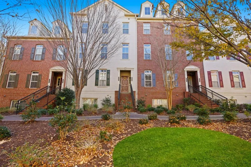 871 Perennial Drive, Sandy Springs, Georgia 30328, 3 Bedrooms Bedrooms, ,2 BathroomsBathrooms,Residential,Sold,871 Perennial Drive,6977058