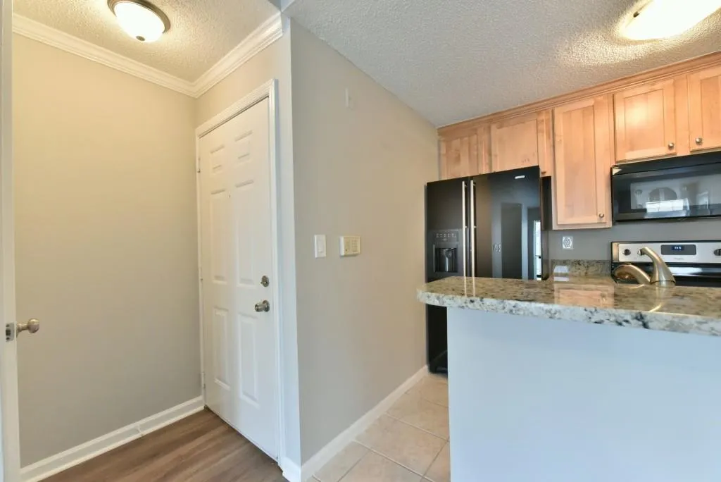 210 Granville Court Unit 210, Atlanta, Georgia 30328, 1 Bedroom Bedrooms, ,1 BathroomBathrooms,Residential,Sold,210 Granville Court Unit 210,5904608