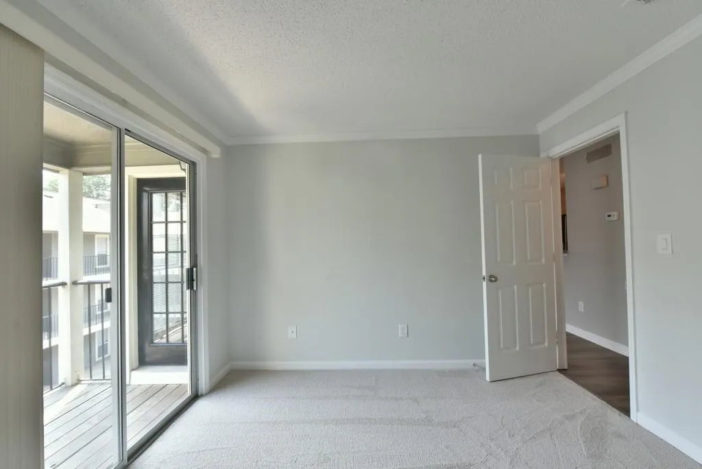 210 Granville Court Unit 210, Atlanta, Georgia 30328, 1 Bedroom Bedrooms, ,1 BathroomBathrooms,Residential,Sold,210 Granville Court Unit 210,5904608