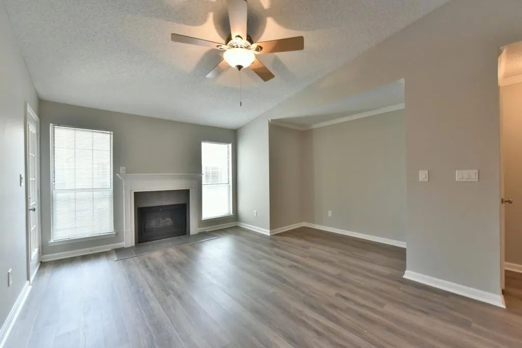 210 Granville Court Unit 210, Atlanta, Georgia 30328, 1 Bedroom Bedrooms, ,1 BathroomBathrooms,Residential,Sold,210 Granville Court Unit 210,5904608