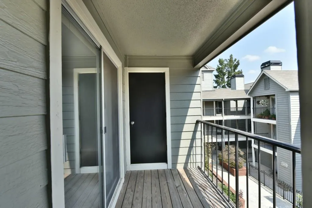 210 Granville Court Unit 210, Atlanta, Georgia 30328, 1 Bedroom Bedrooms, ,1 BathroomBathrooms,Residential,Sold,210 Granville Court Unit 210,5904608