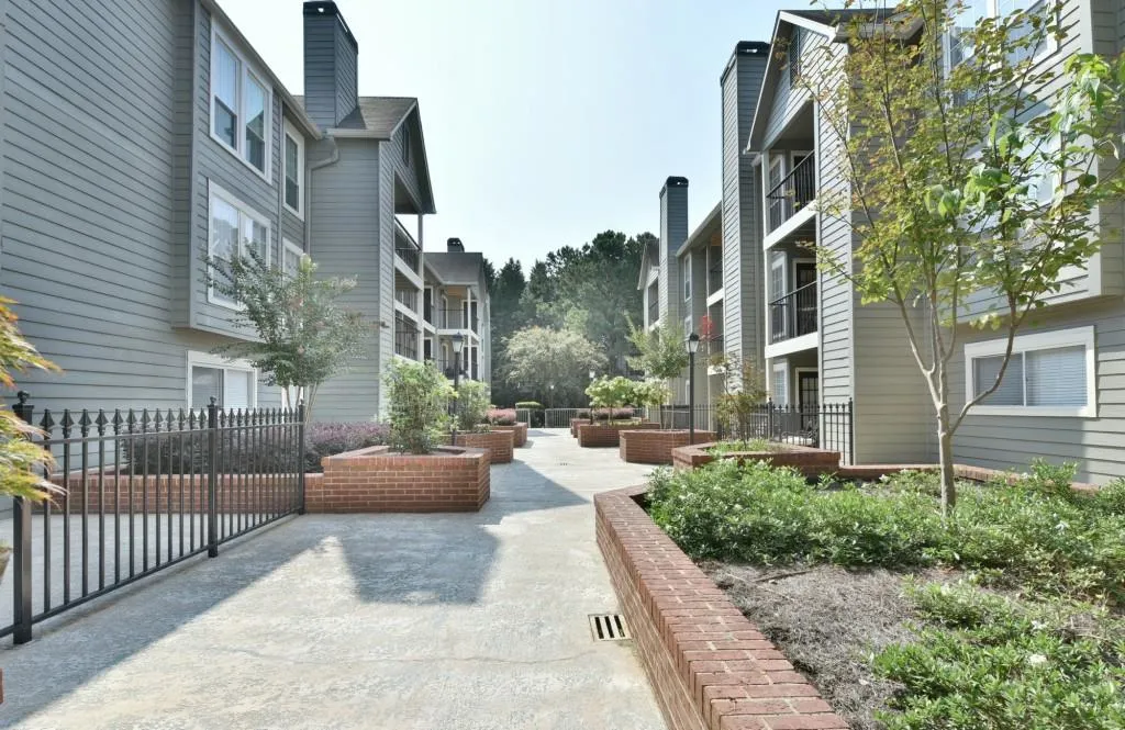 210 Granville Court Unit 210, Atlanta, Georgia 30328, 1 Bedroom Bedrooms, ,1 BathroomBathrooms,Residential,Sold,210 Granville Court Unit 210,5904608