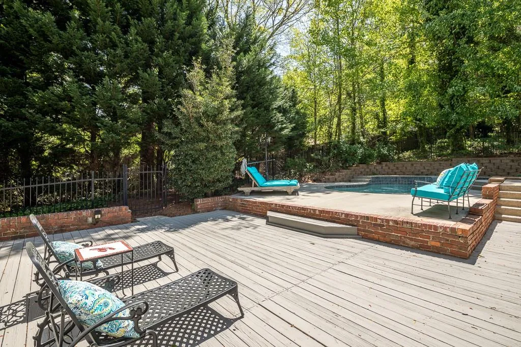 2145 Spalding Drive, Sandy Springs, Georgia 30350, 3 Bedrooms Bedrooms, ,3 BathroomsBathrooms,Residential,Sold,2145 Spalding Drive,6008221