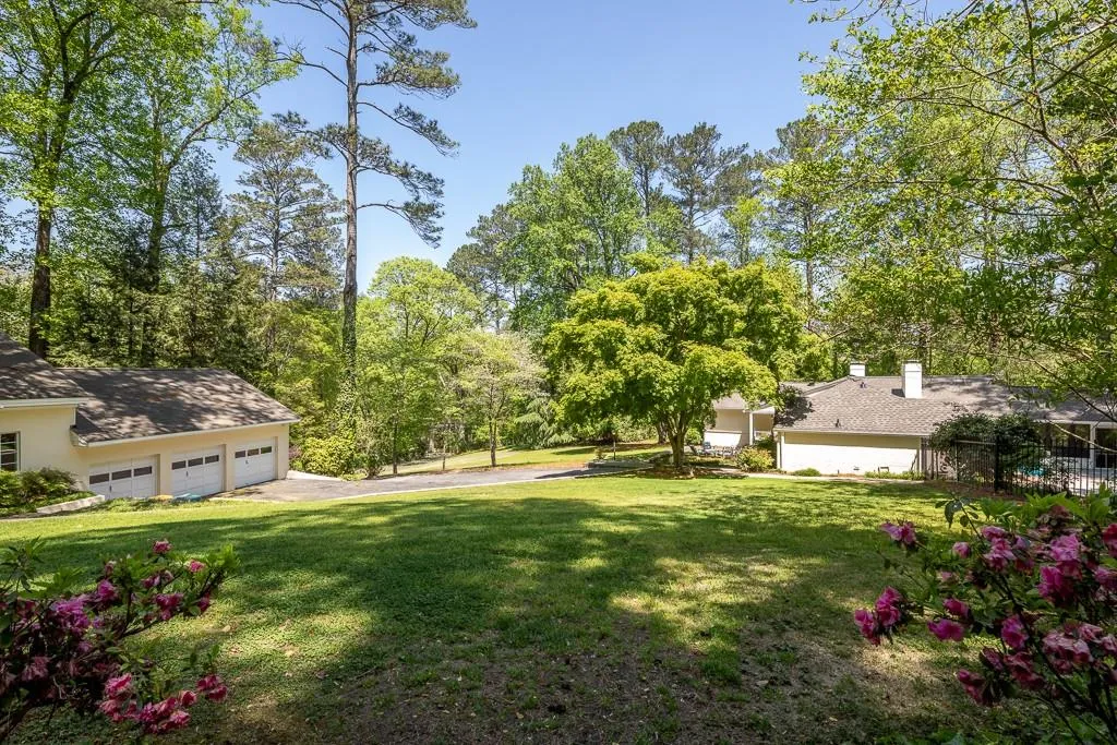 2145 Spalding Drive, Sandy Springs, Georgia 30350, 3 Bedrooms Bedrooms, ,3 BathroomsBathrooms,Residential,Sold,2145 Spalding Drive,6008221