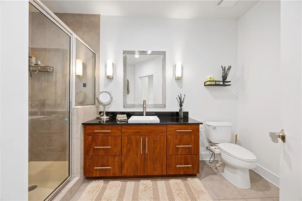 222 12th Street Ne Unit 1801, Atlanta, Georgia 30309, 1 Bedroom Bedrooms, ,1 BathroomBathrooms,Residential,For Sale,222 12th Street Ne Unit 1801,7638428