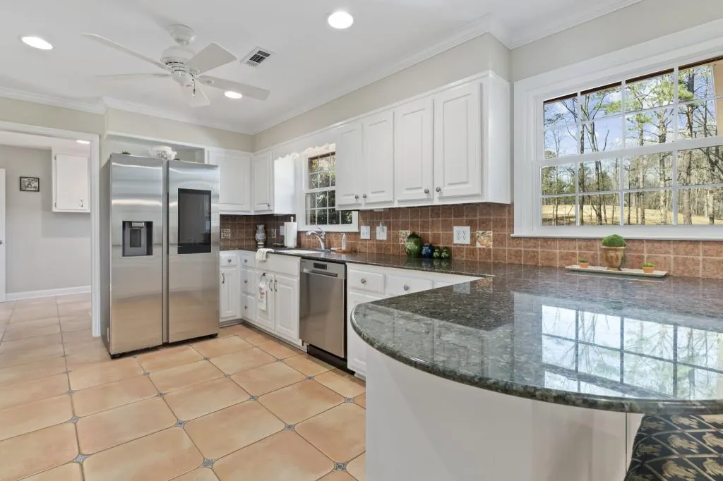 980 The 16th Fairway, Sandy Springs, Georgia 30350, 4 Bedrooms Bedrooms, ,2 BathroomsBathrooms,Residential,Sold,980 The 16th Fairway,7024107
