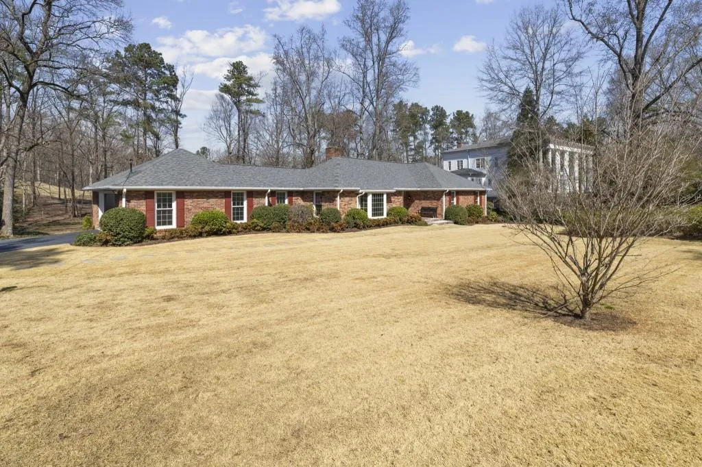 980 The 16th Fairway, Sandy Springs, Georgia 30350, 4 Bedrooms Bedrooms, ,2 BathroomsBathrooms,Residential,Sold,980 The 16th Fairway,7024107