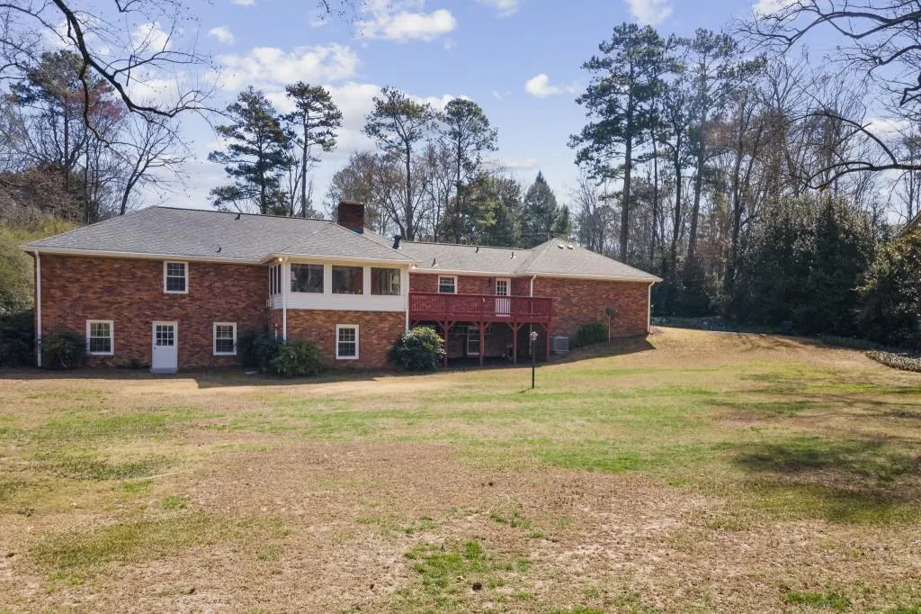 980 The 16th Fairway, Sandy Springs, Georgia 30350, 4 Bedrooms Bedrooms, ,2 BathroomsBathrooms,Residential,Sold,980 The 16th Fairway,7024107