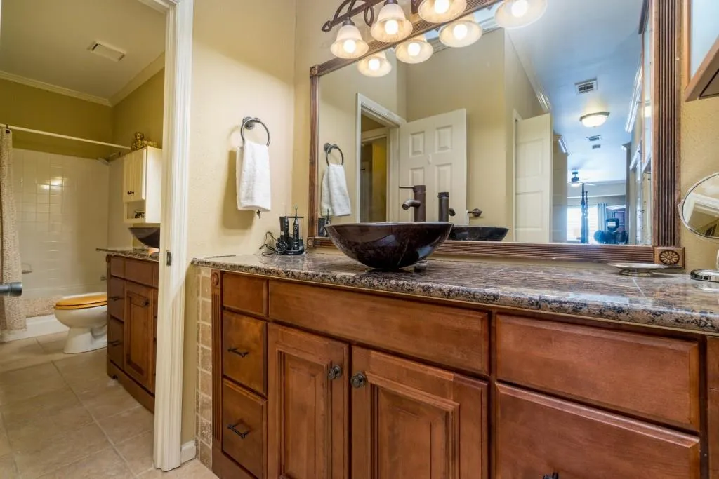 5155 Chemin De Vie, Atlanta, Georgia 30342, 2 Bedrooms Bedrooms, ,2 BathroomsBathrooms,Residential,Sold,5155 Chemin De Vie,5989736