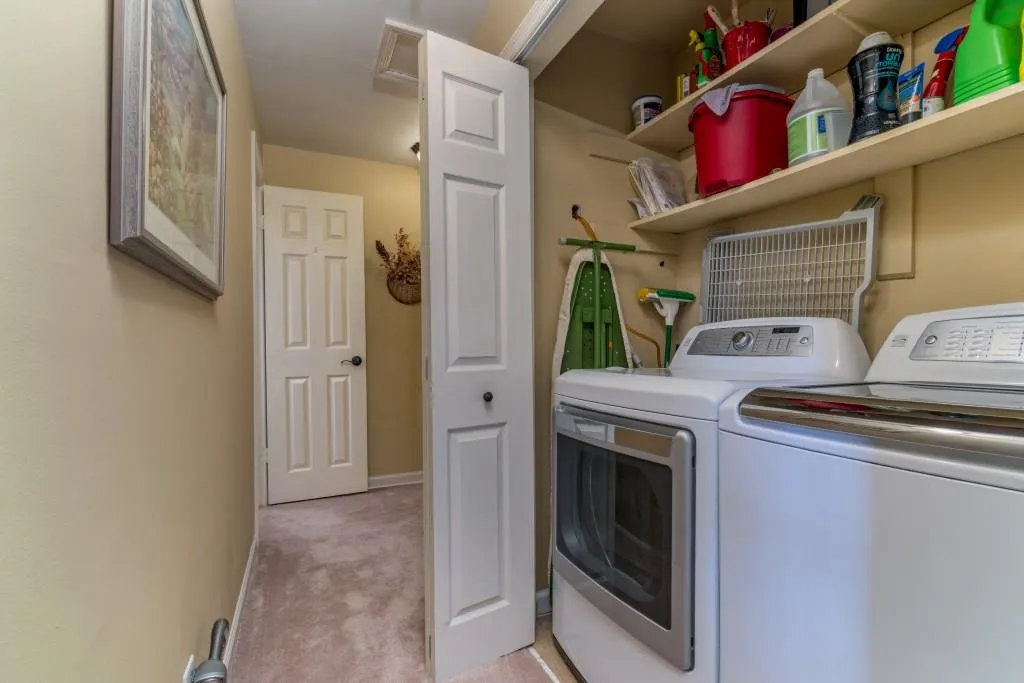 5155 Chemin De Vie, Atlanta, Georgia 30342, 2 Bedrooms Bedrooms, ,2 BathroomsBathrooms,Residential,Sold,5155 Chemin De Vie,5989736