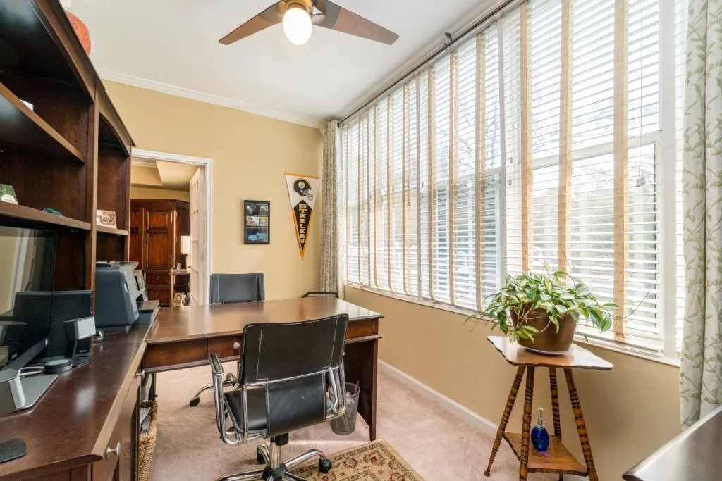 5155 Chemin De Vie, Atlanta, Georgia 30342, 2 Bedrooms Bedrooms, ,2 BathroomsBathrooms,Residential,Sold,5155 Chemin De Vie,5989736