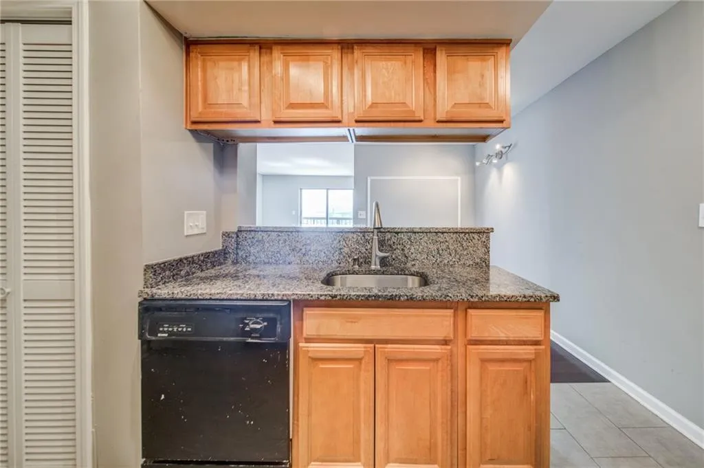 795 Hammond Drive Unit 1602, Atlanta, Georgia 30328, 1 Bedroom Bedrooms, ,1 BathroomBathrooms,Residential,Sold,795 Hammond Drive Unit 1602,7045603