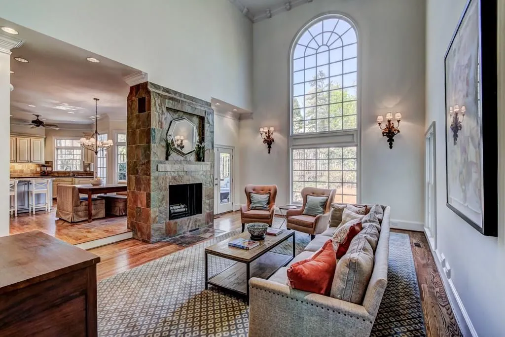 225 Powers Cove, Sandy Springs, Georgia 30327, 4 Bedrooms Bedrooms, ,4 BathroomsBathrooms,Residential,Sold,225 Powers Cove,5830061