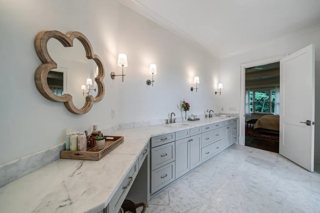 708 Bass Way, Atlanta, Georgia 30328, 5 Bedrooms Bedrooms, ,5 BathroomsBathrooms,Residential,Sold,708 Bass Way,6840901