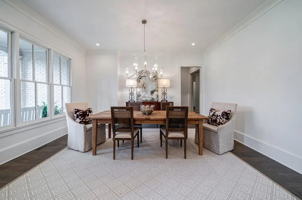 708 Bass Way, Atlanta, Georgia 30328, 5 Bedrooms Bedrooms, ,5 BathroomsBathrooms,Residential,Sold,708 Bass Way,6840901