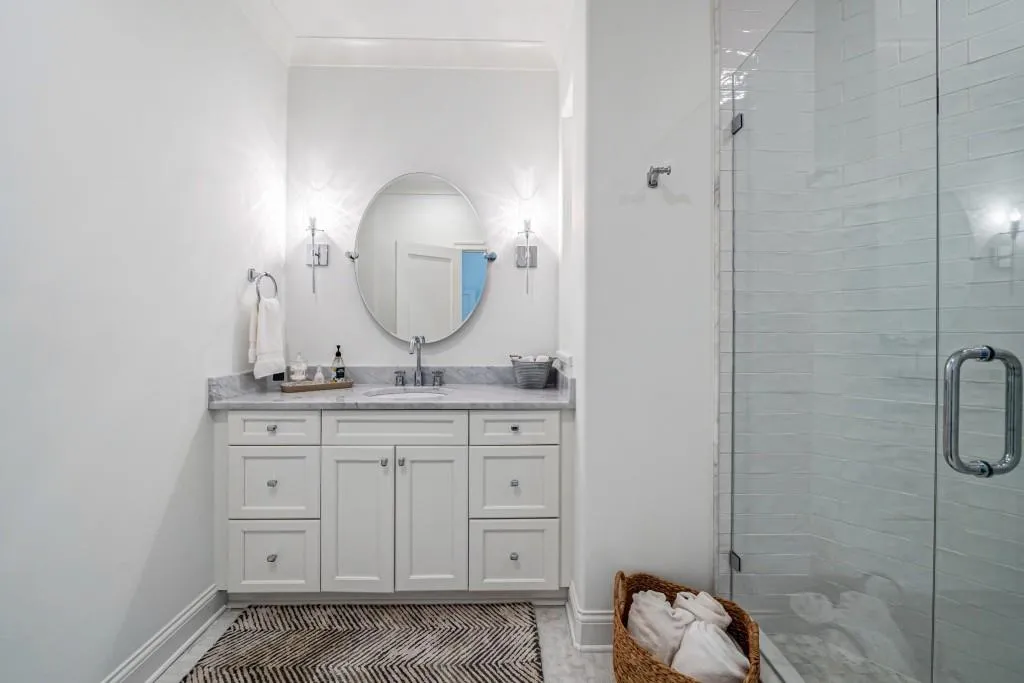 708 Bass Way, Atlanta, Georgia 30328, 5 Bedrooms Bedrooms, ,5 BathroomsBathrooms,Residential,Sold,708 Bass Way,6840901