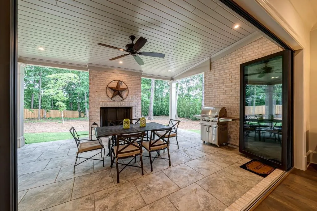 708 Bass Way, Atlanta, Georgia 30328, 5 Bedrooms Bedrooms, ,5 BathroomsBathrooms,Residential,Sold,708 Bass Way,6840901