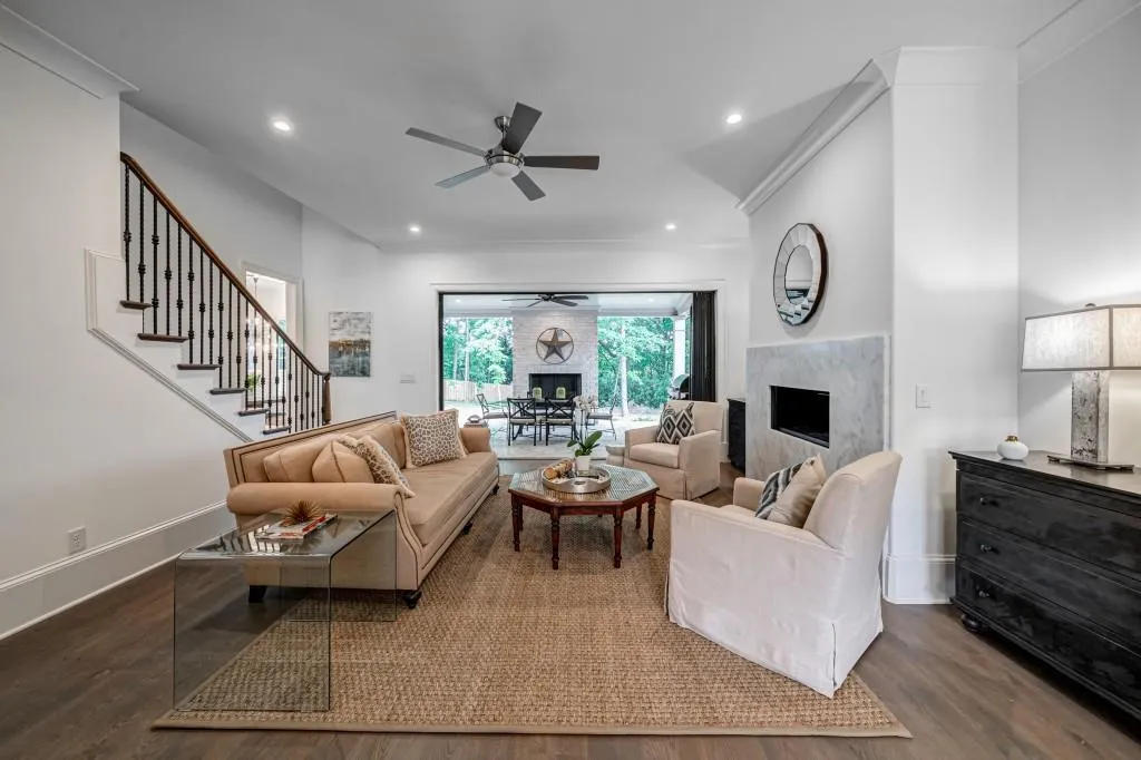 708 Bass Way, Atlanta, Georgia 30328, 5 Bedrooms Bedrooms, ,5 BathroomsBathrooms,Residential,Sold,708 Bass Way,6840901