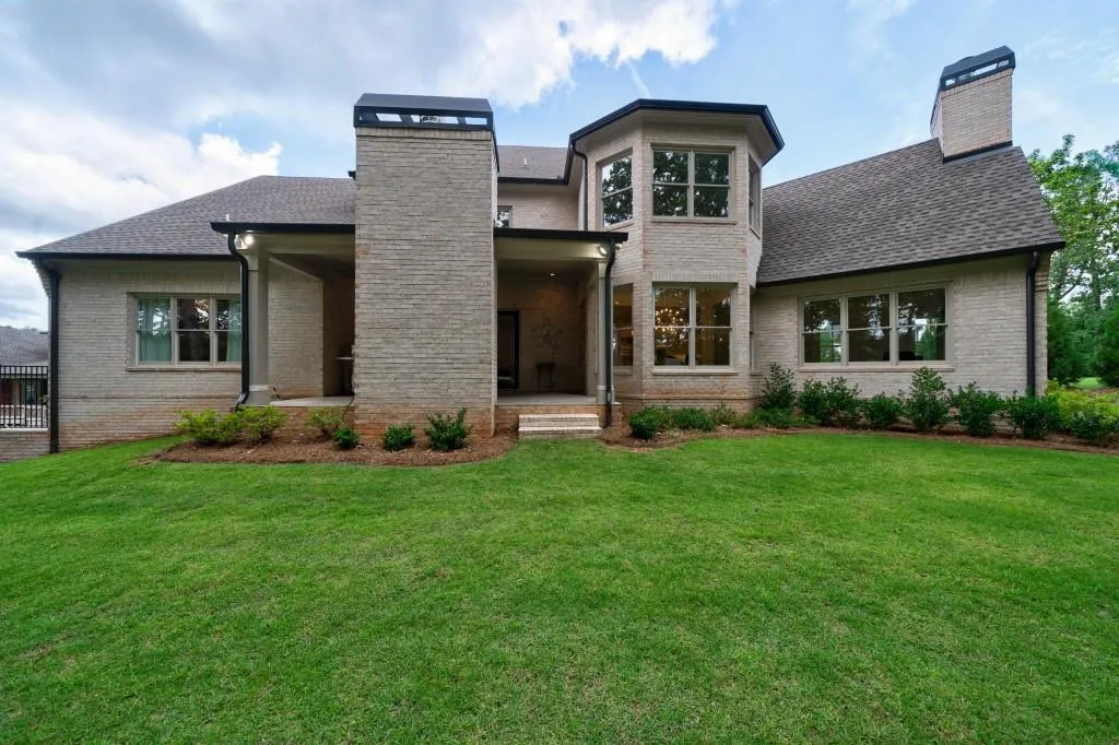 708 Bass Way, Atlanta, Georgia 30328, 5 Bedrooms Bedrooms, ,5 BathroomsBathrooms,Residential,Sold,708 Bass Way,6840901