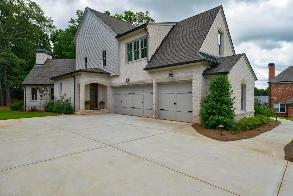 708 Bass Way, Atlanta, Georgia 30328, 5 Bedrooms Bedrooms, ,5 BathroomsBathrooms,Residential,Sold,708 Bass Way,6840901