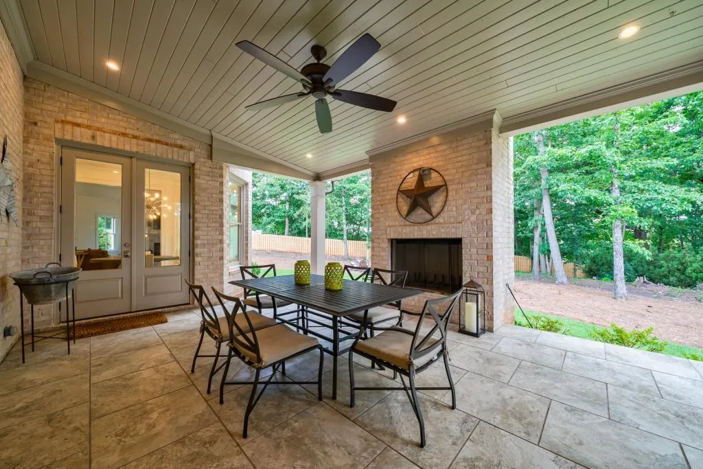 708 Bass Way, Atlanta, Georgia 30328, 5 Bedrooms Bedrooms, ,5 BathroomsBathrooms,Residential,Sold,708 Bass Way,6840901