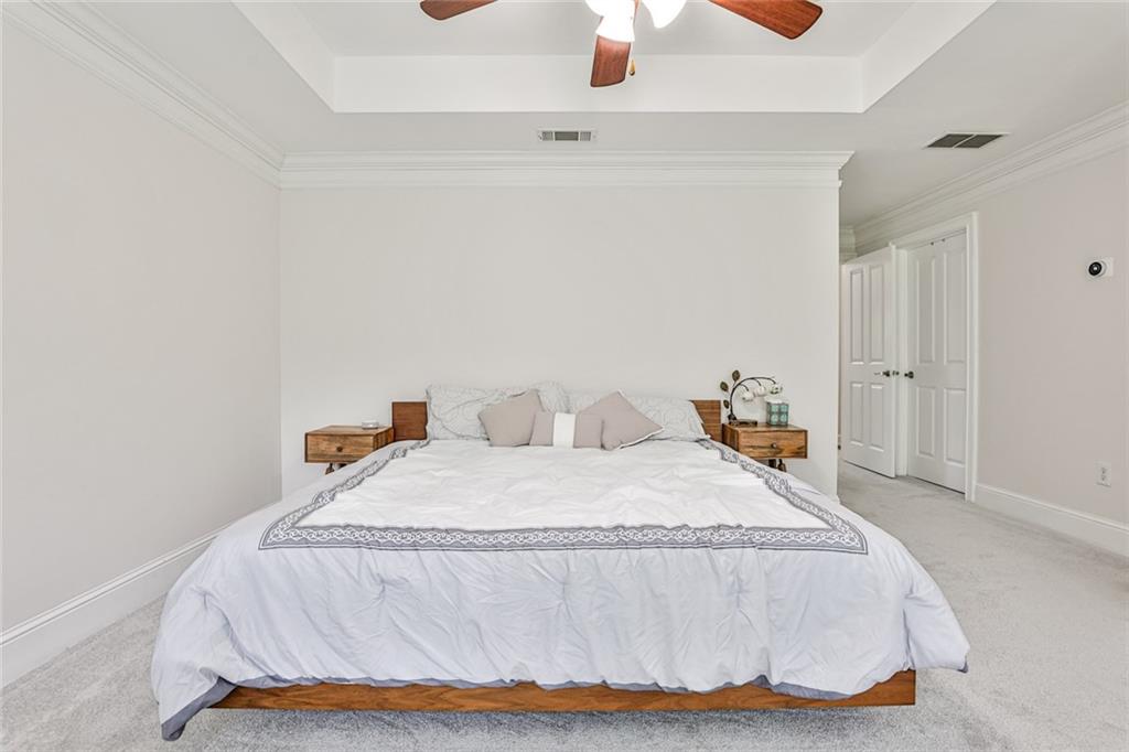 5480 Glenridge View Unit 2008, Sandy Springs, Georgia 30342, 2 Bedrooms Bedrooms, ,2 BathroomsBathrooms,Residential,Sold,5480 Glenridge View Unit 2008,7275598