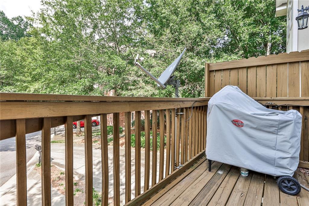 5480 Glenridge View Unit 2008, Sandy Springs, Georgia 30342, 2 Bedrooms Bedrooms, ,2 BathroomsBathrooms,Residential,Sold,5480 Glenridge View Unit 2008,7275598