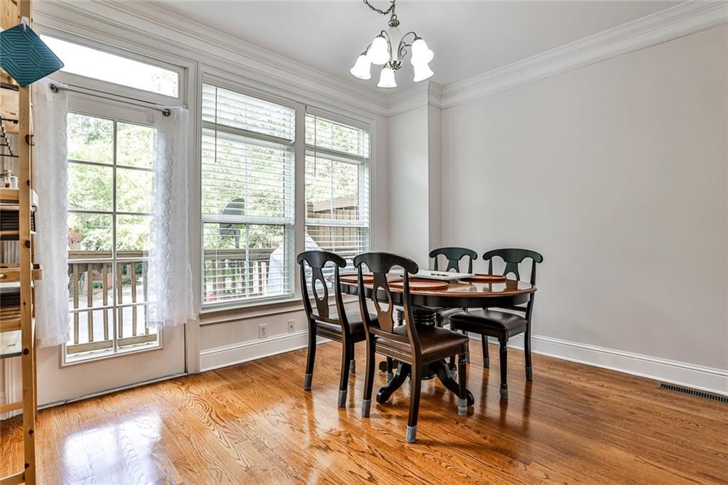 5480 Glenridge View Unit 2008, Sandy Springs, Georgia 30342, 2 Bedrooms Bedrooms, ,2 BathroomsBathrooms,Residential,Sold,5480 Glenridge View Unit 2008,7275598