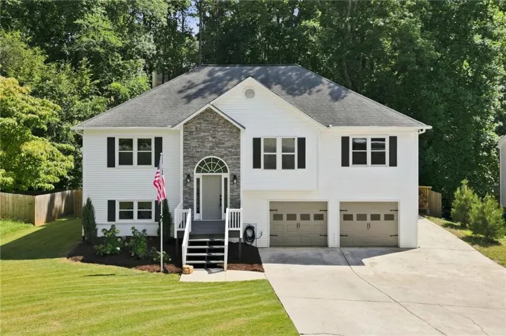 1003 Queensbury Run, Acworth, Georgia 30102