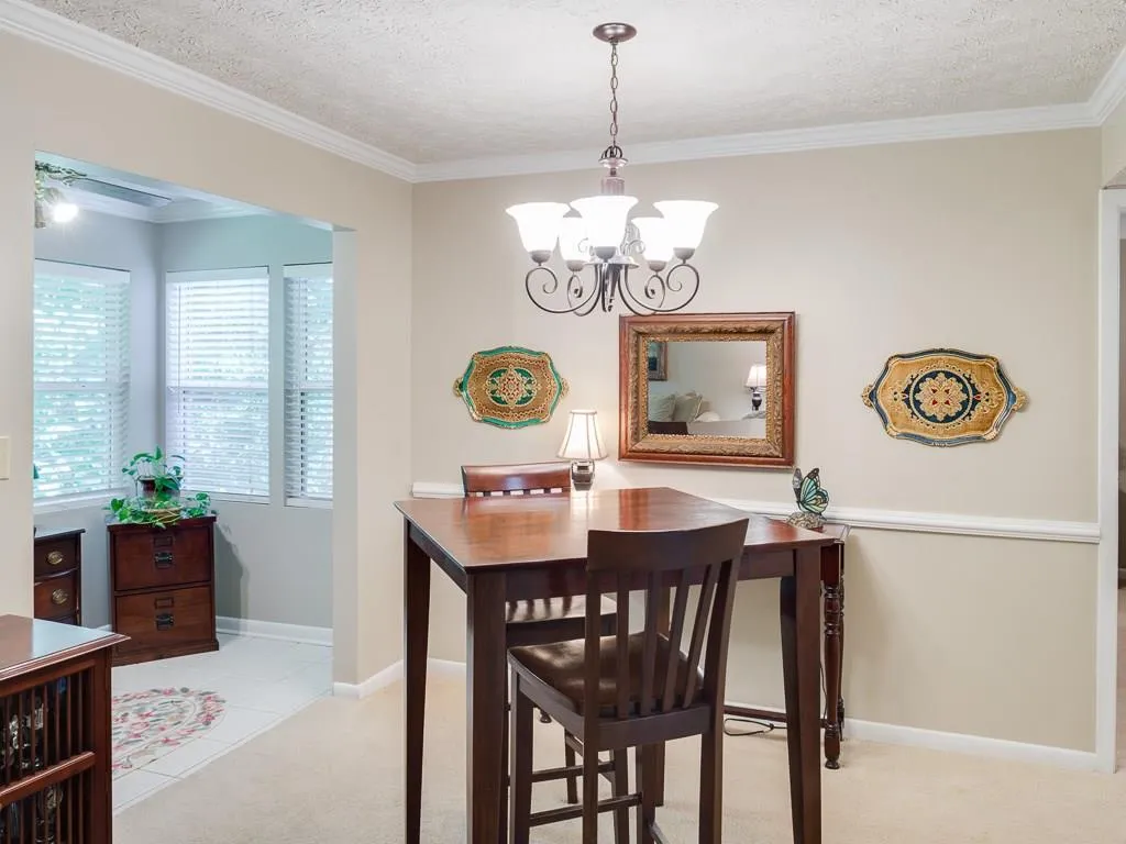 5159 Roswell Road Unit 9, Sandy Springs, Georgia 30342, 1 Bedroom Bedrooms, ,1 BathroomBathrooms,Residential,Sold,5159 Roswell Road Unit 9,5751328