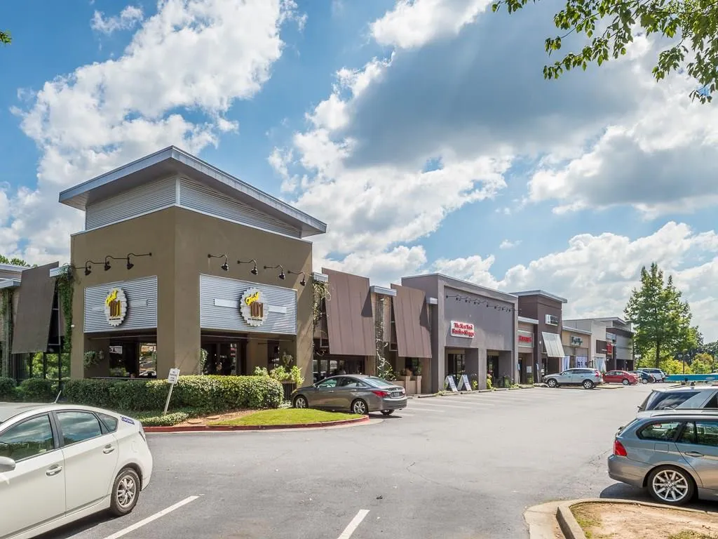 5159 Roswell Road Unit 9, Sandy Springs, Georgia 30342, 1 Bedroom Bedrooms, ,1 BathroomBathrooms,Residential,Sold,5159 Roswell Road Unit 9,5751328