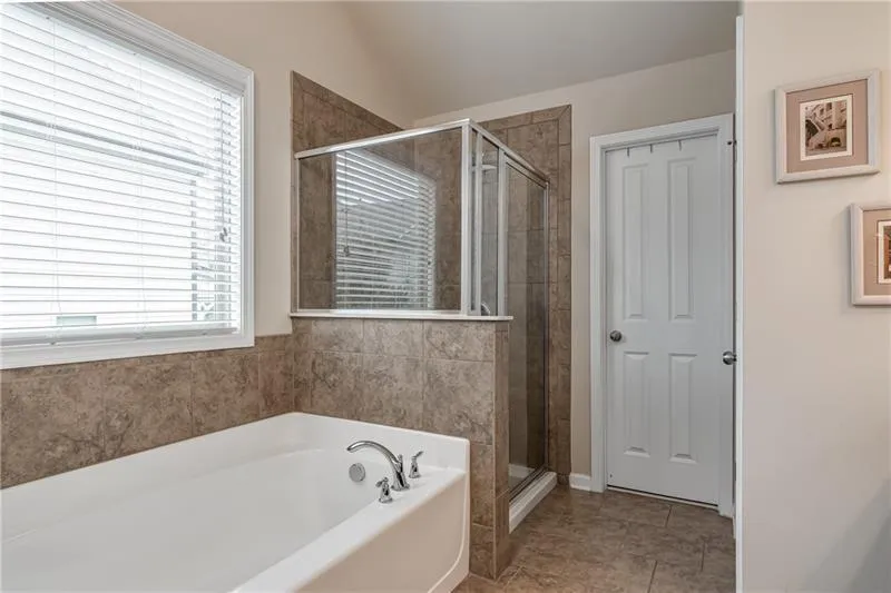 7380 Highland Bluff, Atlanta, Georgia 30328, 3 Bedrooms Bedrooms, ,3 BathroomsBathrooms,Residential,Sold,7380 Highland Bluff,6782828