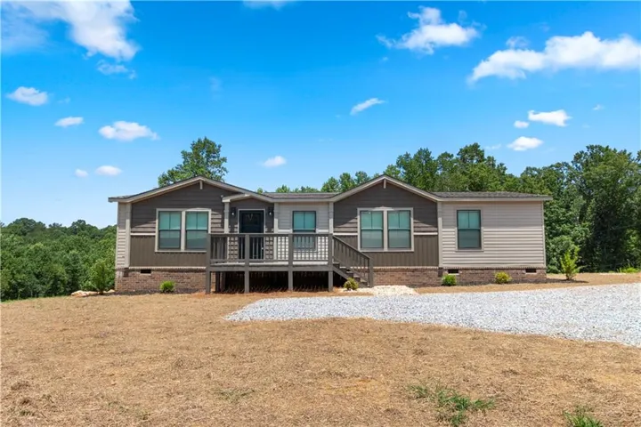 654 Robertson Loop Road, Clarkesville, Georgia 30523