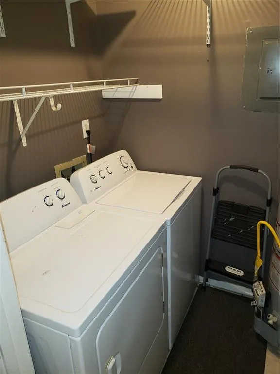 705 River Run Drive, Sandy Springs, Georgia 30350, 1 Bedroom Bedrooms, ,1 BathroomBathrooms,Residential,Sold,705 River Run Drive,7124345