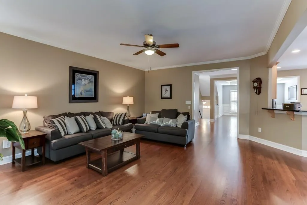 7300 Village Creek Trace, Sandy Springs, Georgia 30328, 4 Bedrooms Bedrooms, ,3 BathroomsBathrooms,Residential,Sold,7300 Village Creek Trace,6074876