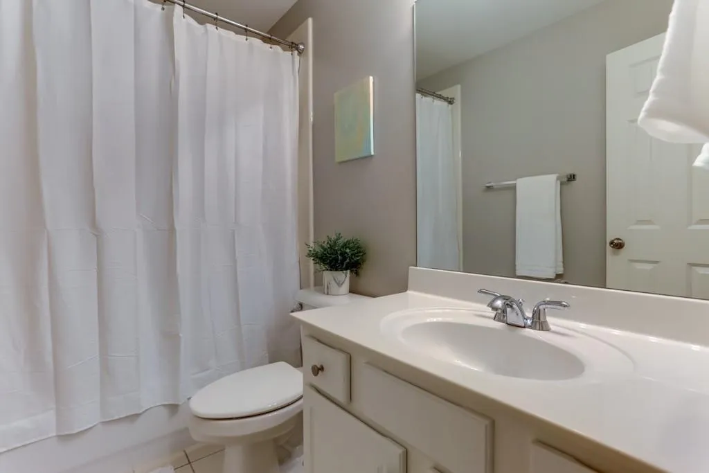 7300 Village Creek Trace, Sandy Springs, Georgia 30328, 4 Bedrooms Bedrooms, ,3 BathroomsBathrooms,Residential,Sold,7300 Village Creek Trace,6074876
