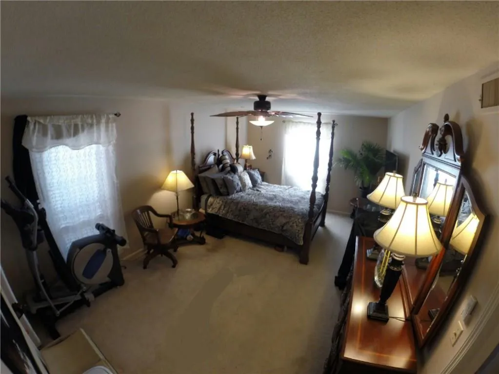 6851 Roswell Road Unit K1, Sandy Springs, Georgia 30328, 2 Bedrooms Bedrooms, ,2 BathroomsBathrooms,Residential,Sold,6851 Roswell Road Unit K1,5616319