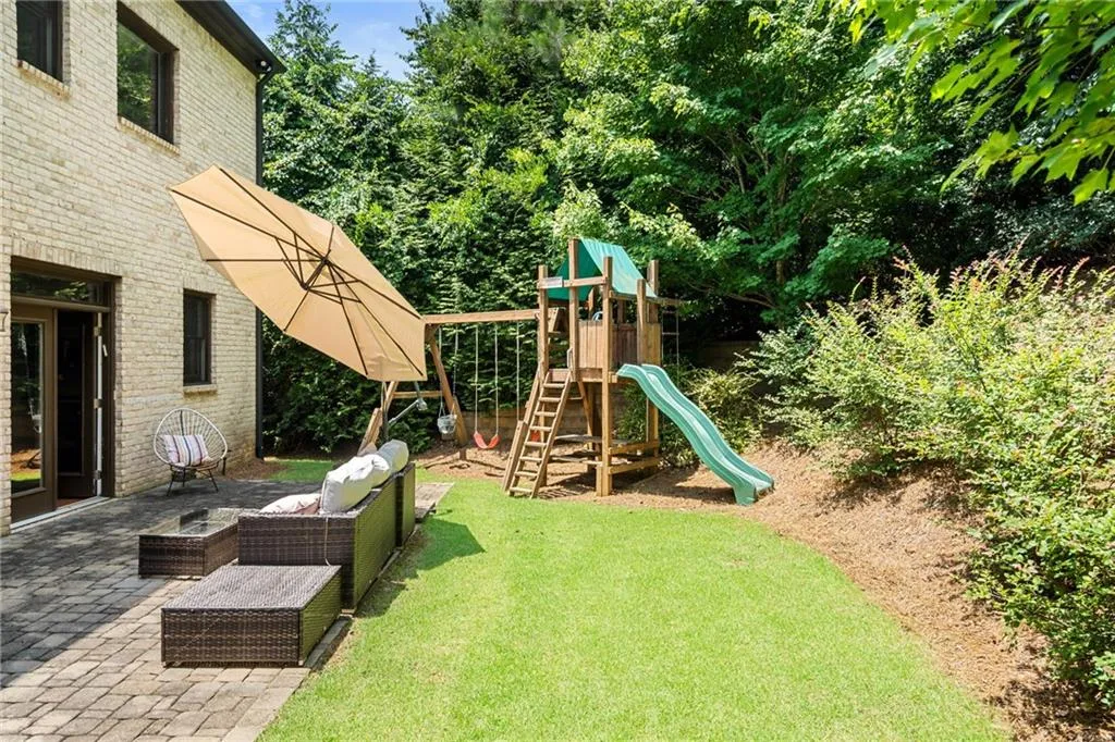 474 Glenmanor Court, Atlanta, Georgia 30328, 4 Bedrooms Bedrooms, ,3 BathroomsBathrooms,Residential,Sold,474 Glenmanor Court,7265572